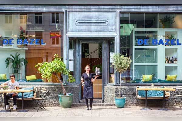 Café Restaurant De Bazel in Amsterdam Nederland