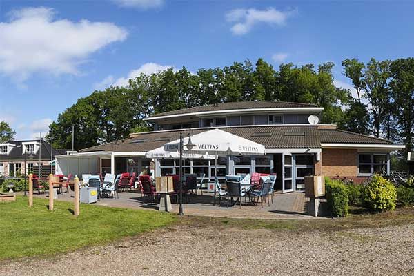 Camping in Nederland met restaurant en terras
