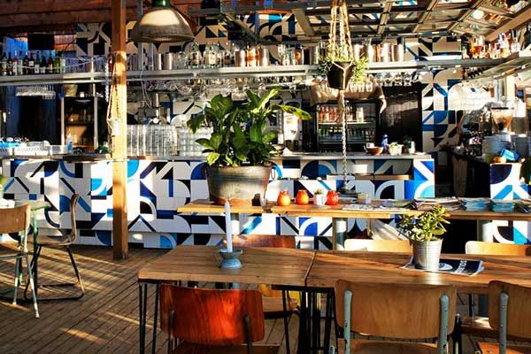 Restaurant Bar Lounge aan het Strand  van Scheveningen Nederland