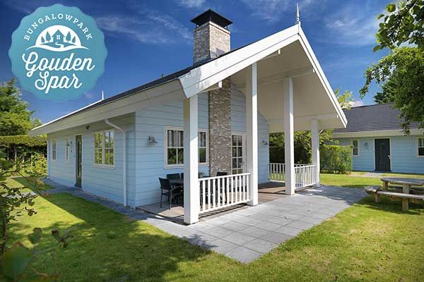 Bungalowpark aan de rand van de Nederlandse badplaats Noordwijk