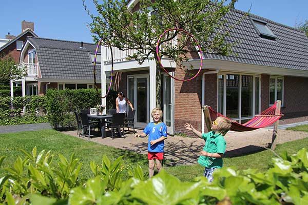 Bungalowpark De Gouden Spar ligt in de Duinen aan de Nederlandse Kust